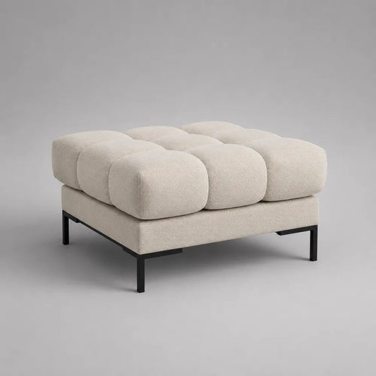 Poggiapiedi ottomano quadrato in tessuto bouclé e acciaio, crema e nero, 90 × 90 × 48 cm